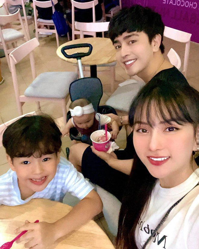 Hưởng gen bố đẹp trai mẹ xinh gái con gái thu thủy càng lớn càng đáng yêu - 5