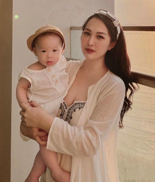 Hương tràm có cô em họ nổi tiếng hà tĩnh làm mẹ một con xinh đẹp sang chảnh chồng chiều - 8