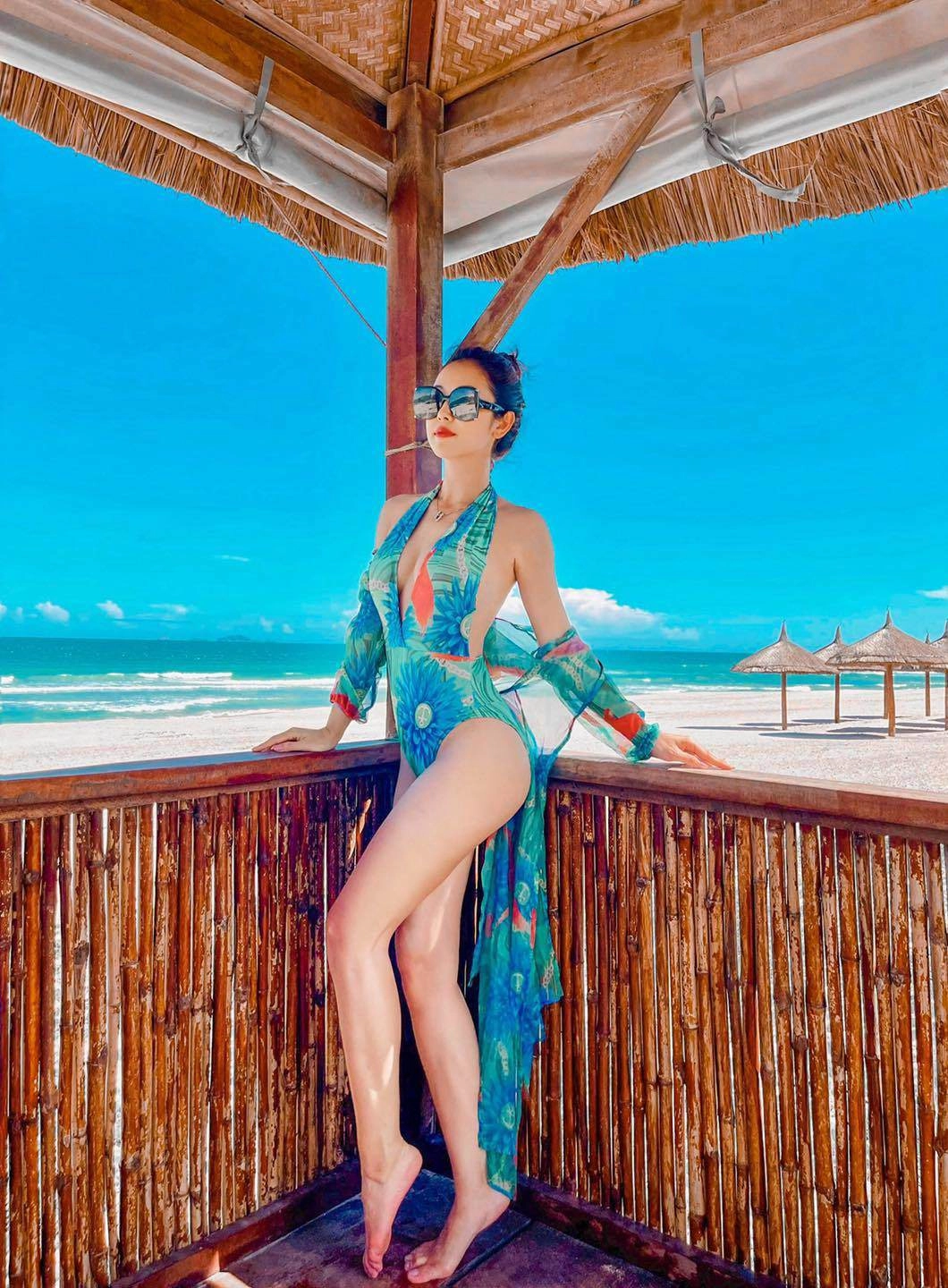 Jennifer phạm đi biển diện tấm lưới giống ngọc trinh nhưng fan lại hết lời khen ngợi - 7