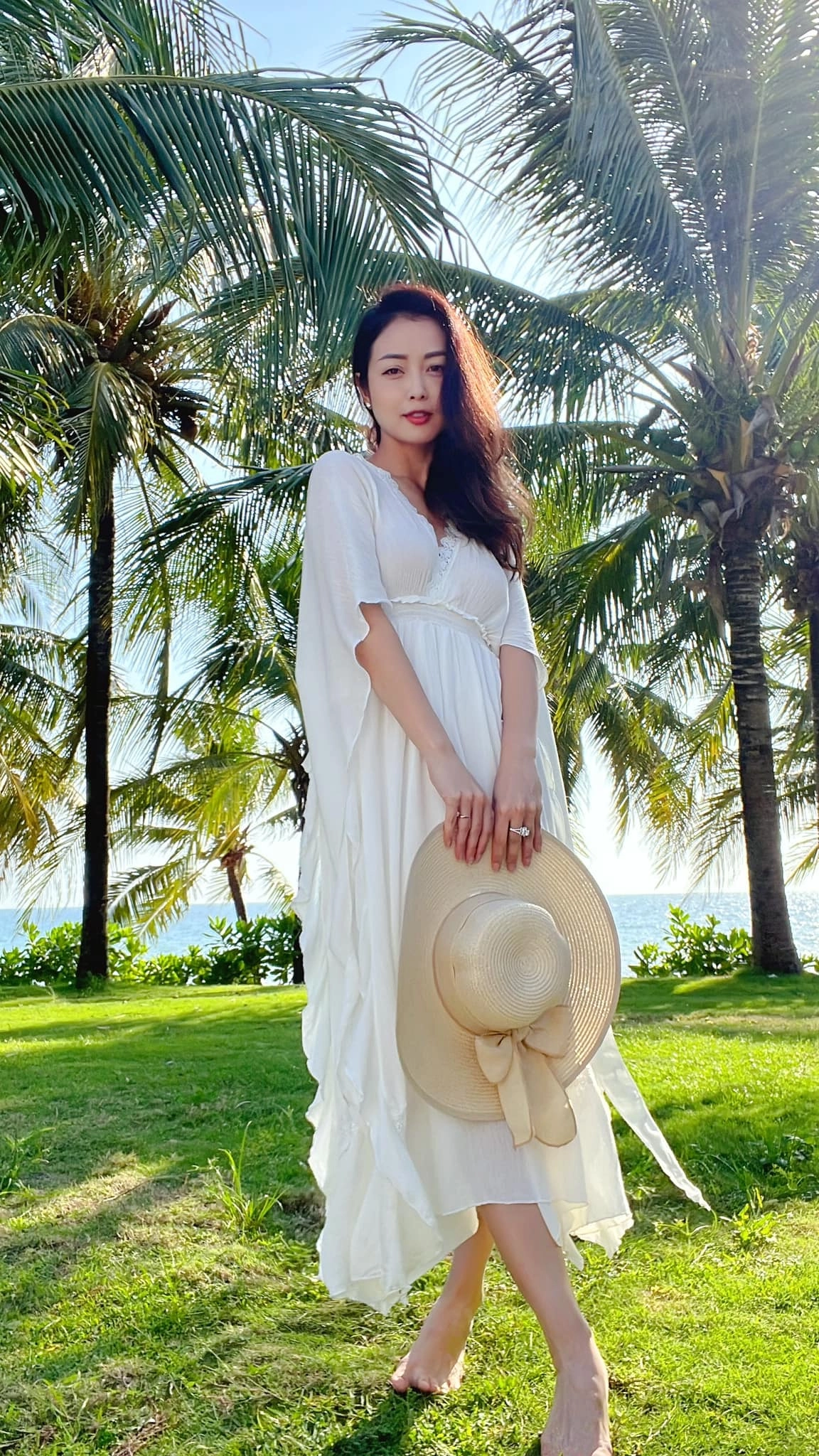 Jennifer phạm đi biển diện tấm lưới giống ngọc trinh nhưng fan lại hết lời khen ngợi - 14