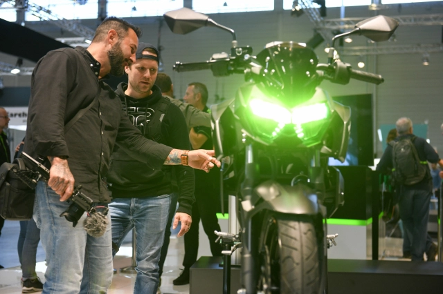 Kawasaki ev prototype lộ diện tại sự kiện intermot 2022 - 5