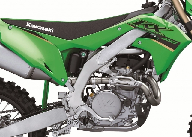 Kawasaki kx450 2022 trình làng động cơ đã được đại tu hoàn toàn - 1