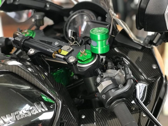 Kawasaki ninja h2 độ kinh điển với dàn chân rotobox - 3