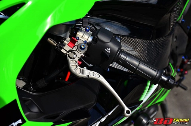 Kawasaki ninja zx-10r độ đẹp mê hồn với loạt trang bị đường đua - 8