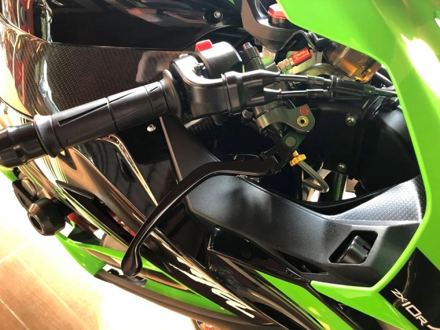 Kawasaki ninja zx-10r độ hoành tráng tại xứ sở chùa vàng - 7