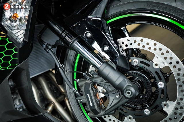 Kawasaki ninja zx-25r và yamaha r3 trên bàn cân thông số - 7