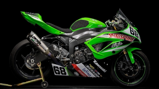 Kawasaki ninja zx-6r chuẩn bị ra mắt phiên bản đường đua - 1