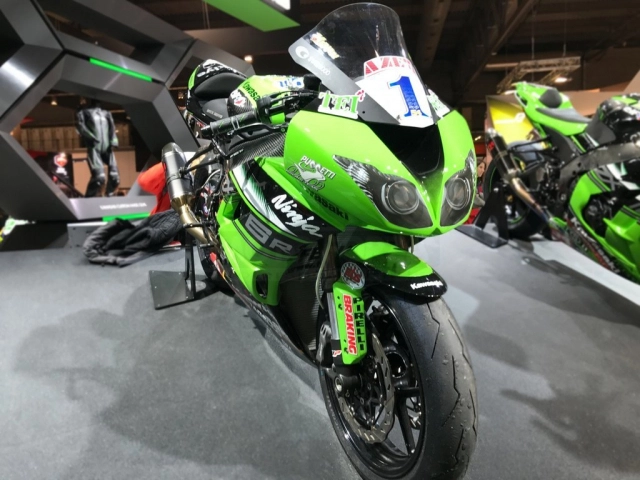 Kawasaki ninja zx-6r chuẩn bị ra mắt phiên bản đường đua - 5