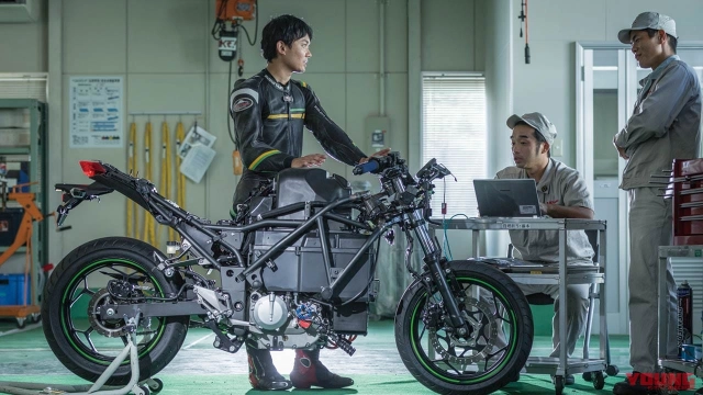 Kawasaki tiết lộ hình ảnh của mẫu mô tô điện mới - 4