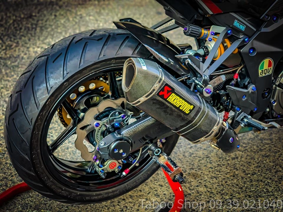 Kawasaki z1000 độ hết bài với dàn trang bị đắt đỏ của biker việt - 19