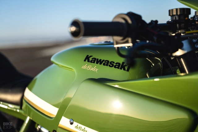 Kawasaki zrx1200r độ phong cách xanh lá độ đáo đến từ debolex - 5