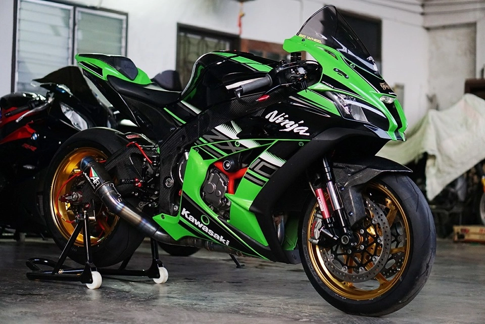 Kawasaki zx-10r độ tuyệt đối với vẻ ngoài sành điệu như phiên bản đường đua - 6