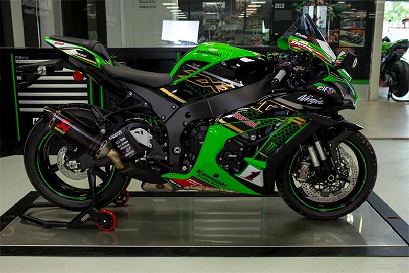 Kawasaki zx-10r krt champion edition ra mắt với những đặc quyền từ đội đua kawaski - 3