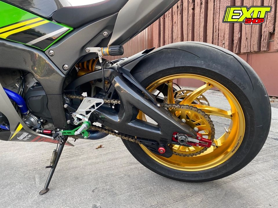 Kawasaki zx-10r lột xác ngoạn mục từ phiên bản 2014 lên 2018 - 11