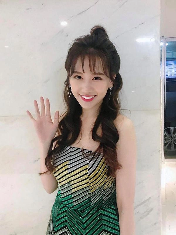 Kẻ lông mày thì dở nhưng chắc chắn bà xã trấn thành luôn ăn đứt các người đẹp khác bởi - 4