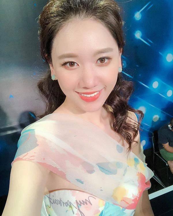 Kẻ lông mày thì dở nhưng chắc chắn bà xã trấn thành luôn ăn đứt các người đẹp khác bởi - 11