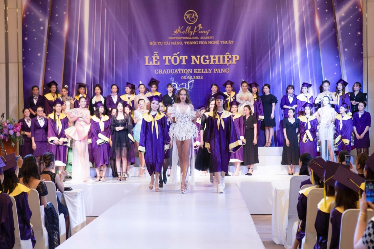 Kelly pang nail tổ chức lễ tốt nghiệp độc đáo cho học viên - 5