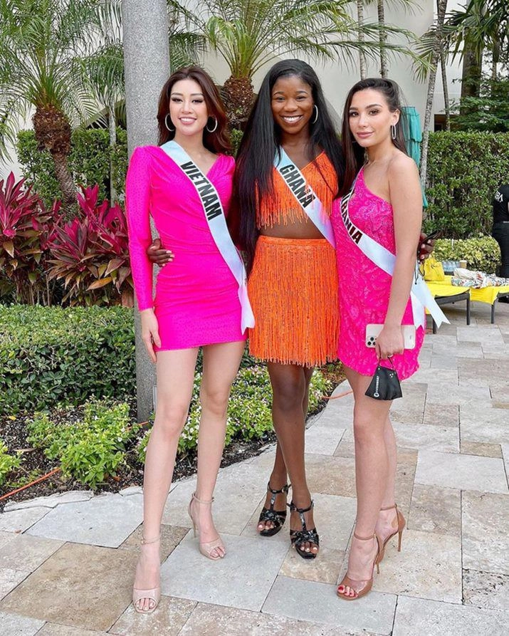 Khánh vân biến tấu chiếc váy bị chê phèn tại miss universe fan nhắc coi chừng lạnh bụng - 14