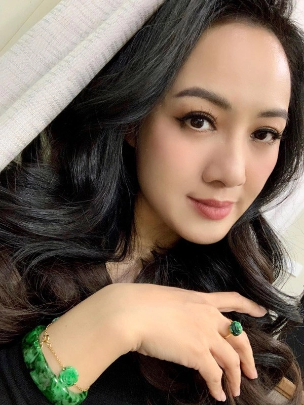 Khi các ngọc nữ đinh đam vtv bi nghi sua mui phản ứng cực kỳ thuyet phuc - 2