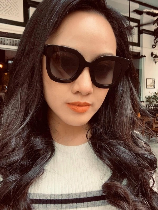 Khi các ngọc nữ đinh đam vtv bi nghi sua mui phản ứng cực kỳ thuyet phuc - 9