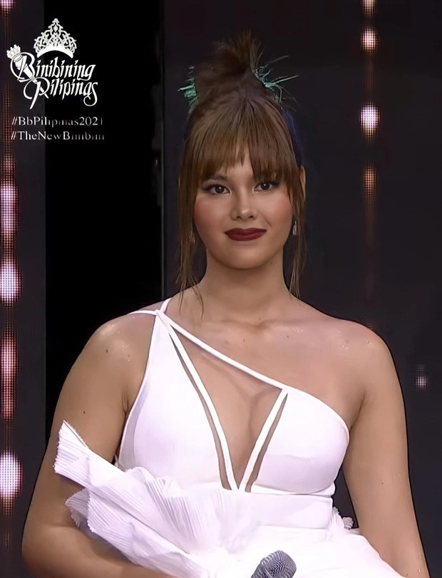 Khi miss universe 2018 cũng bị dính ngải heo fan cũng khó nhận ra - 1