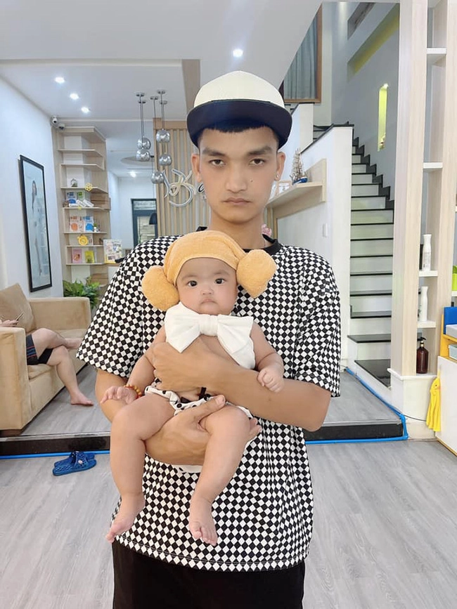 Khó có con biểu cảm của mạc văn khoa biết tin lên chức bố làm mẹ bỉm rơi nước mắt - 9