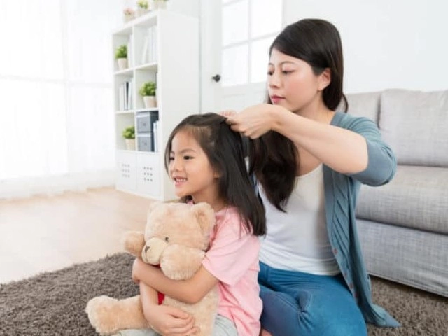 Khoa học chứng minh mẹ xinh đẹp thường sinh con gái đầu lòng - 5