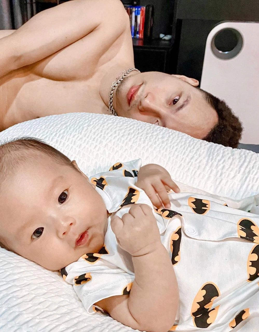 Khoảnh khắc bố nào con nấy siêu tình cảm của các sao nam việt ai nhìn cũng phải ghen tỵ - 18