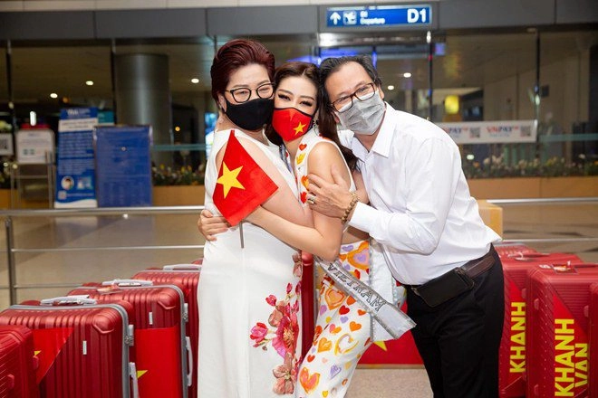 Khoảnh khắc đáng yêu của bố hoa hậu khánh vân đằng sau bức ảnh đẹp gợi cảm của con gái - 11