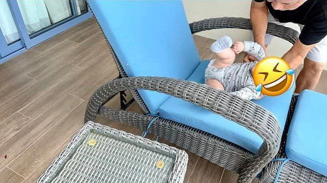 Khoe núiquà hàng hiệu bảo thy để thấy khoảnh khắc chăm con quá khéo của chồng đại gia - 5