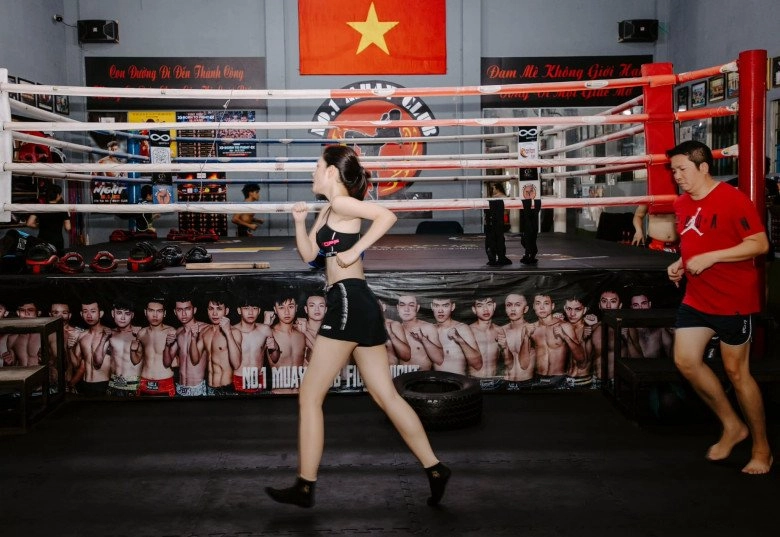 Không biết lượng sức mình đoàn di băng tập boxing bị ngất xỉu mặt trắng bệch - 5