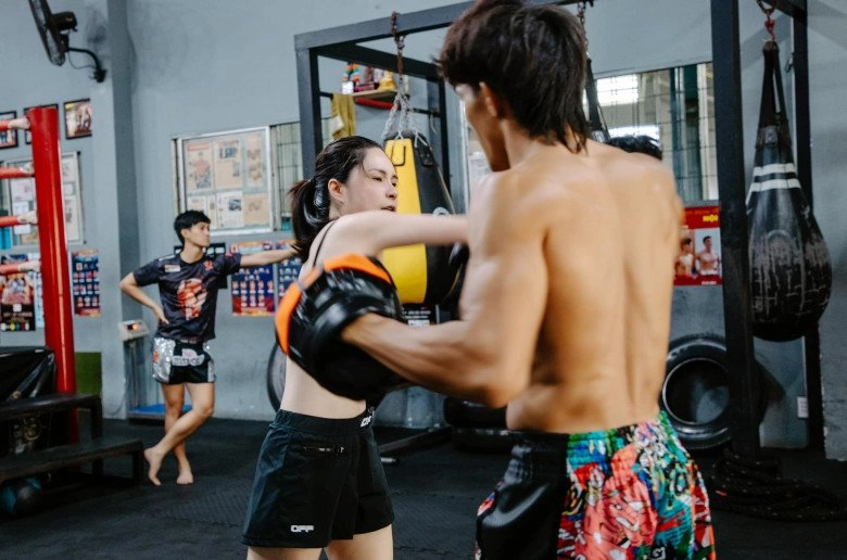 Không biết lượng sức mình đoàn di băng tập boxing bị ngất xỉu mặt trắng bệch - 9