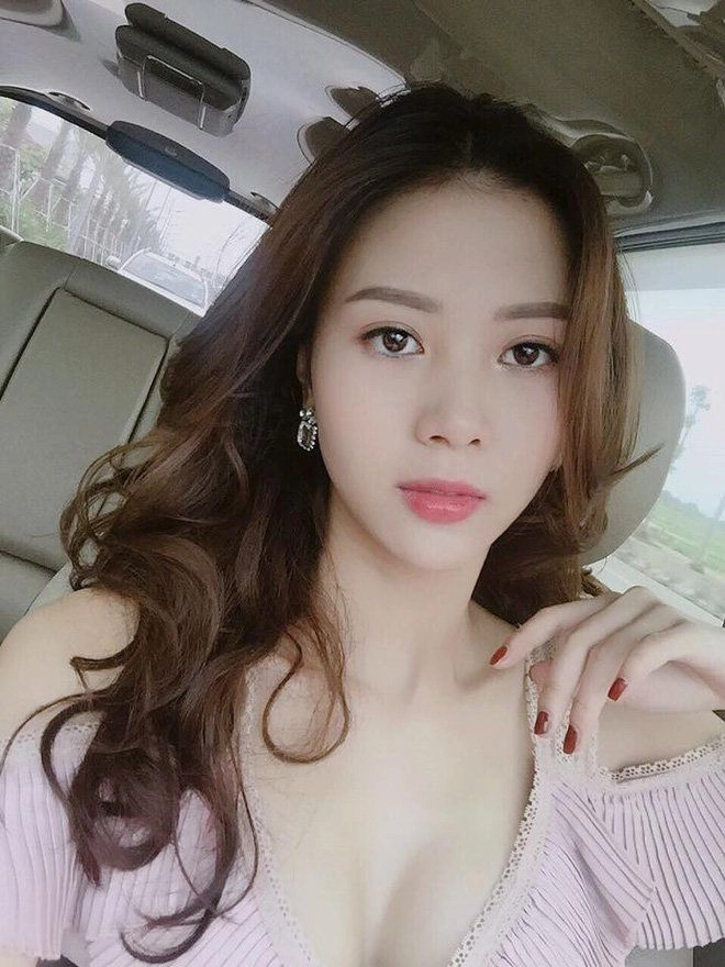 Không cài áo cựu tiếp viên hàng không đóng cảnh nóng với mạnh trường ôm con tiếp da tuyệt đẹp - 3