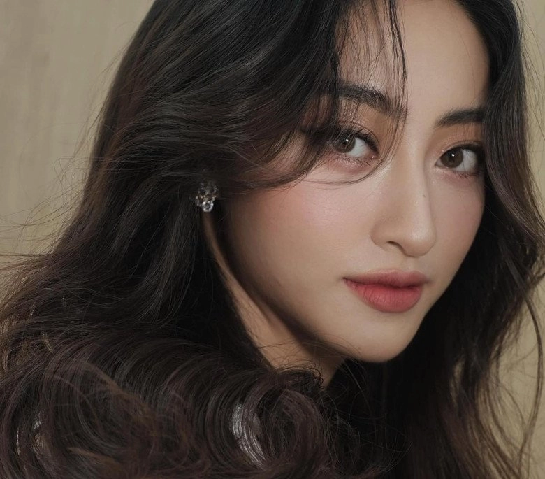 Không cần dao kéo những nàng hậu này vẫn đẹp lên theo năm tháng - 8