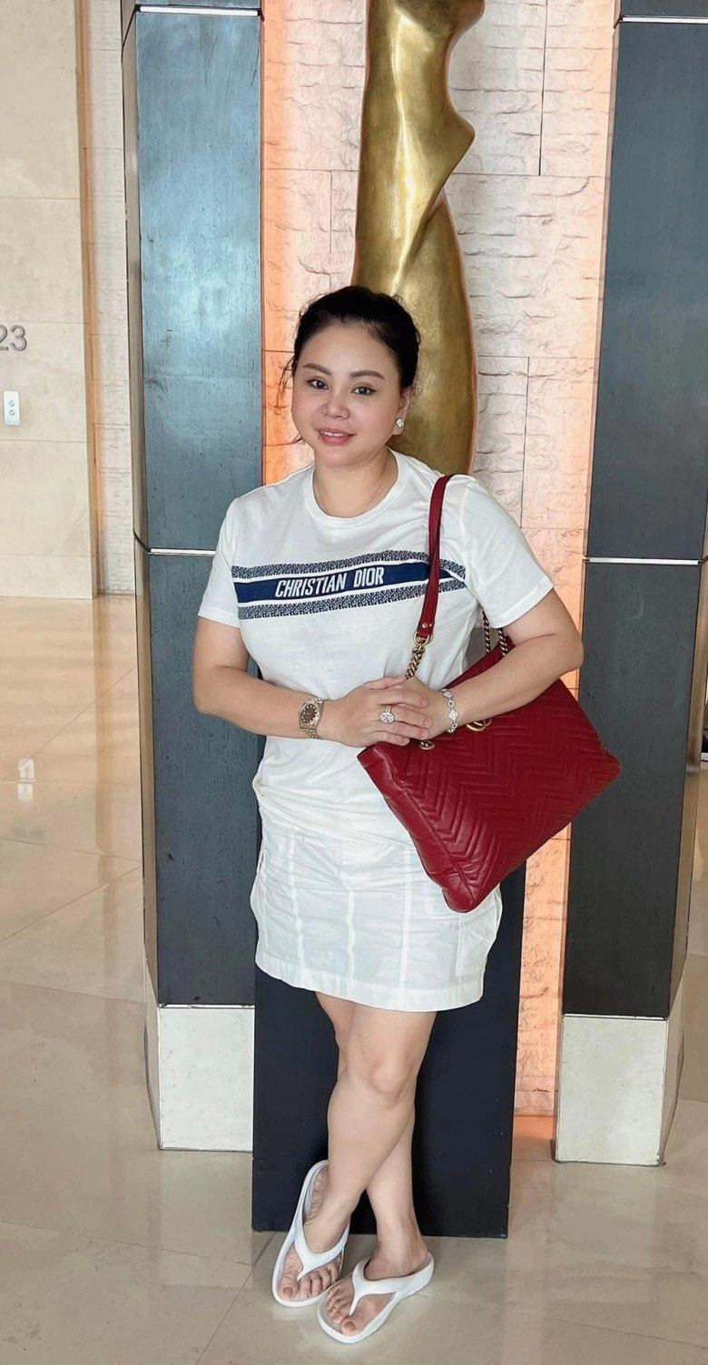 Không còn mê sửa sang lê giang giờ nghiện sắm đồ hiệu ăn mặc lên hương thấy rõ - 7
