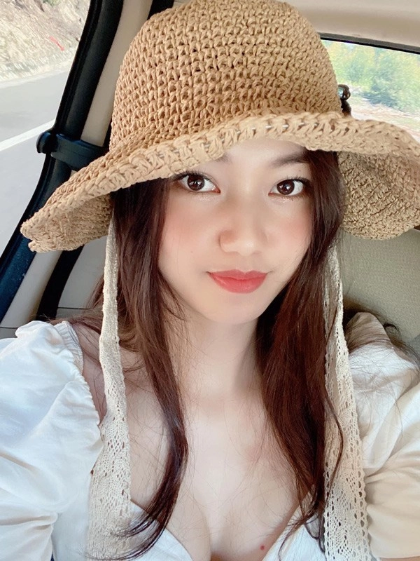 Không để tinh thần làm đẹp bị ảnh hưởng nàng á hậu có vòng ba 99cm vẫn tươi tắn - 6