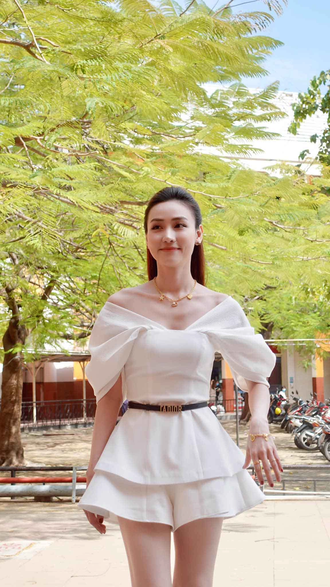 Không hổ danh tình đầu quốc dân ngân khánh chung khung hình đàn em mà trẻ đẹp quá đỗi - 5