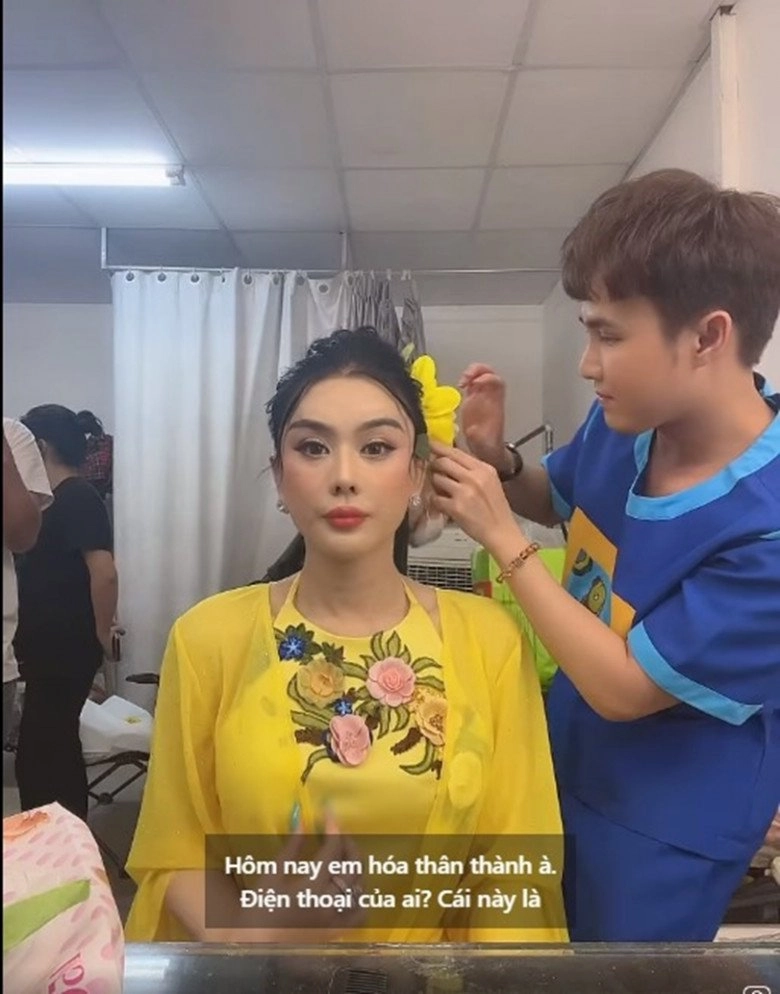 Không nhận ra dàn mỹ nhân việt hóa trang thành chị hằng nga make-up đậm đà đeo vuốt nhọn hoắt - 9