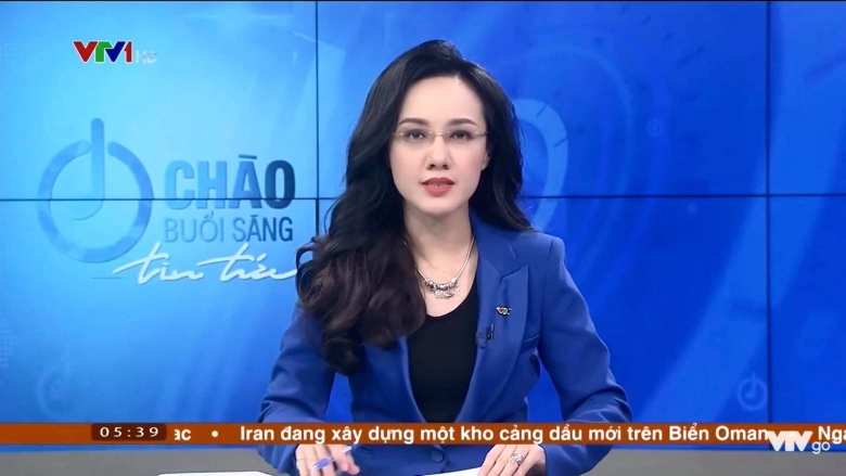 Không nhận ra mc hoài anh của thời sự 19h giao diện được tút tát sành điệu như gái tây - 1