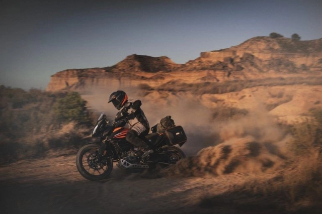 Ktm 390 adventure 2020 chính thức ra mắt tại eicma 2019 - 1