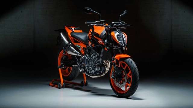 Ktm 890 duke gp trình làng với vẻ ngoài lôi cuốn - 1