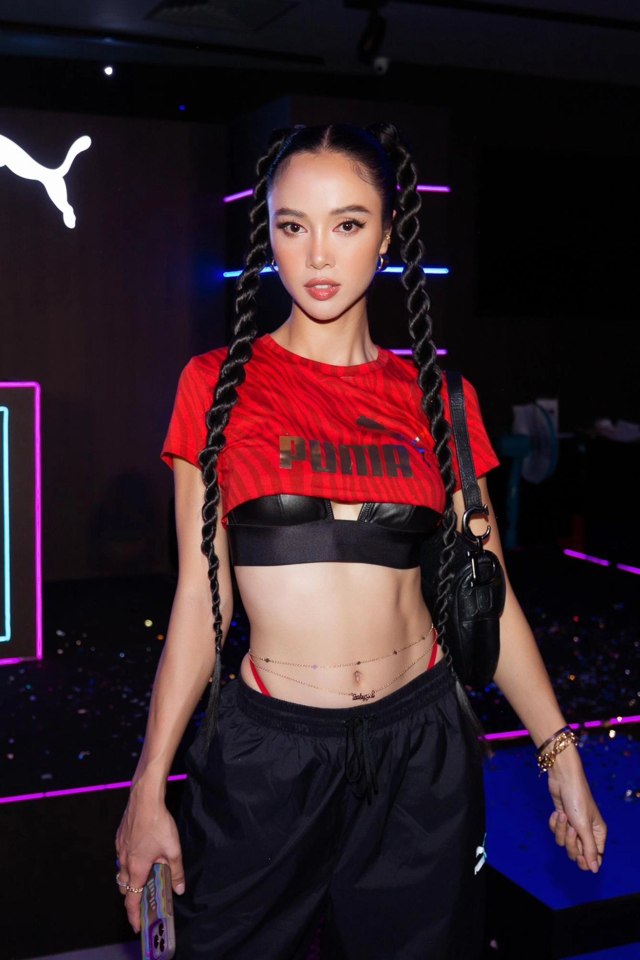 Kỳ duyên minh triệu cùng tyhd thùy dương lên đồ công phá sàn catwalk của puma vincom đồng khởi - 13
