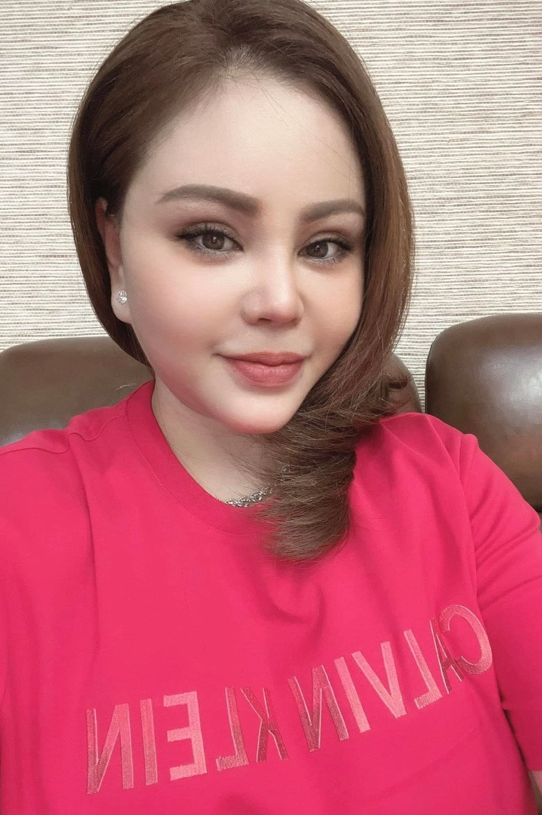 Kỷ lục dao kéo của mỹ nhân việt lê giang được cho là có đến tận 10 chiếc mũi - 3