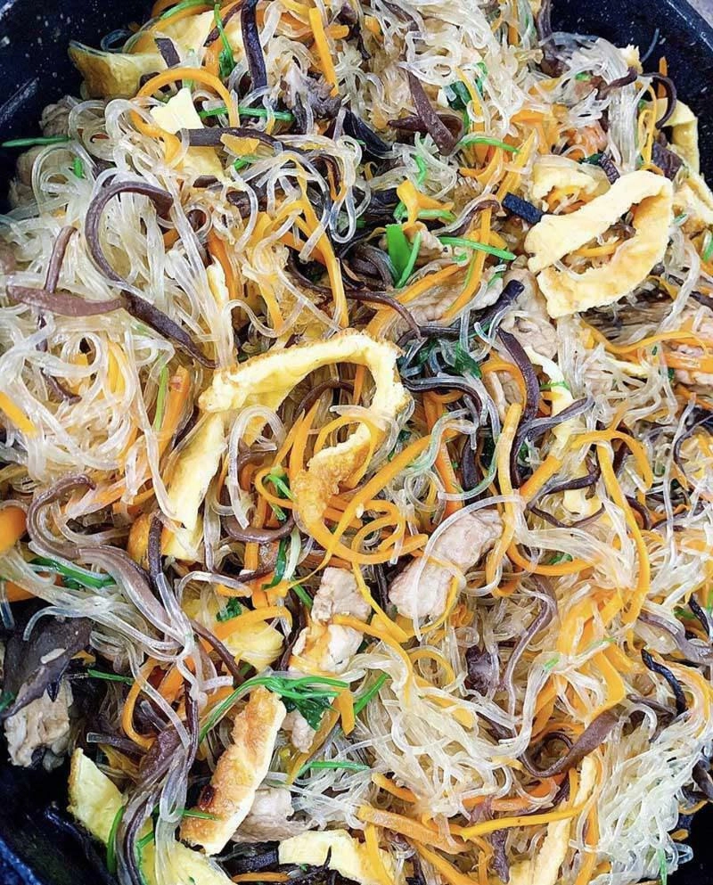 Là hoa hậu đỗ thị hà về quê đón tết vẫn không quên ăn kiêng giữ dáng - 4