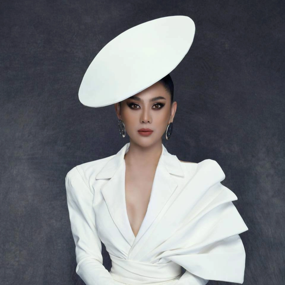 Lâm khánh chi ăn mày quá khứ đi biển vẫn quyết phải mặc đẹp lộng lẫy như công chúa - 8