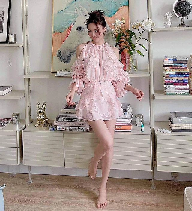 Lan ngọc khoe bờ vai gợi cảm xứng danh ngọc nữ dù màu son ai nhìn cũng thấy sai - 3
