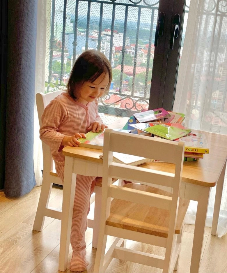 Lan phương thông thạo 4 ngoại ngữ lấy chồng tây 2m con gái hưởng gen trội 4 tuổi đọc sách vanh vách cao vượt trội - 5