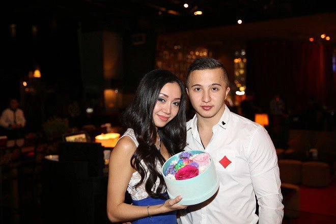 Lấy trai đẹp kazakhstan mẹ việt có con xinh như búp bê cảnh chồng chăm con hút triệu người xem - 3