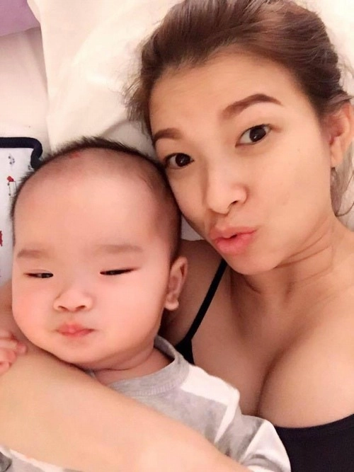 Lấy việt kiều phạm thanh thảo quanh quẩn ở nhà nuôi con một hôm khui chum ra đống tiền đôla - 8