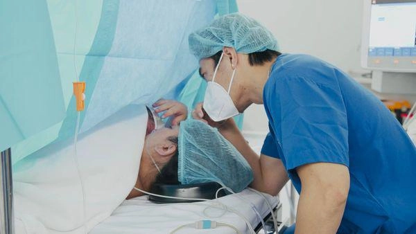 Lê dương bảo lâm thu nhập 3 tỷtháng lễ đầy tháng của quý tử độc nhất giản dị bất ngờ - 8